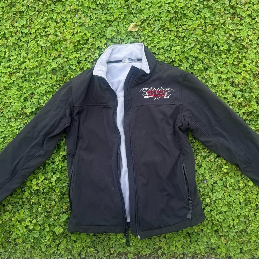 Black Jacket - Picture 3 of 3